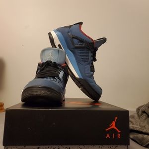 Jordan 4 Travis scott